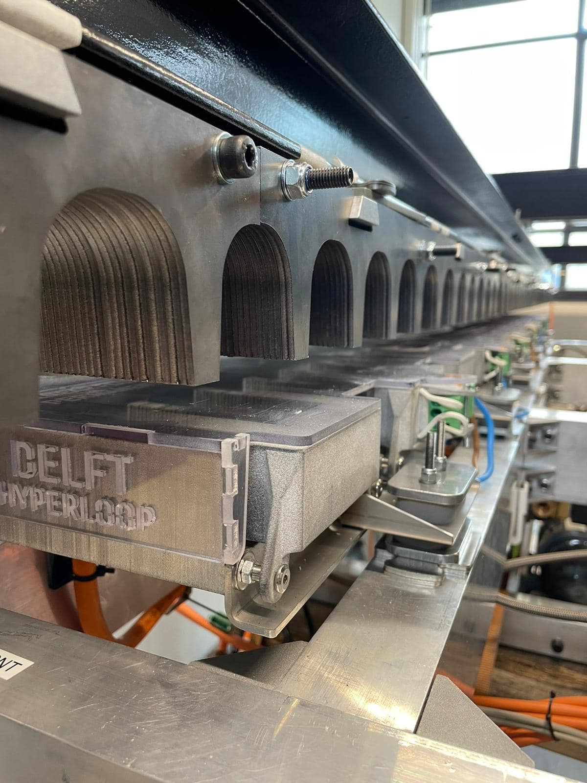 Tooling Hyperloop Delft Hyperloop and Xometry Collaborate to Revolutionise Sustainable ...